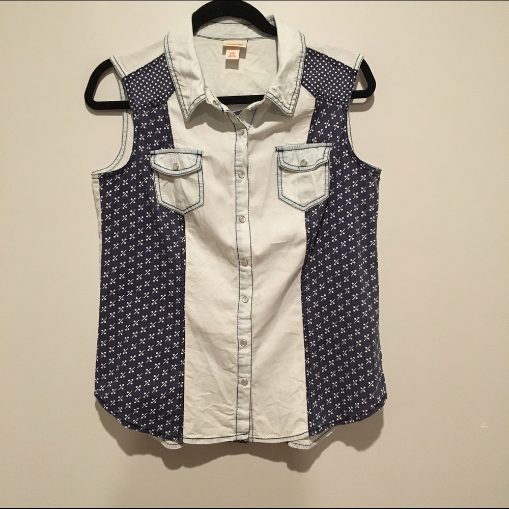 Mixed pattern denim button down tank top.